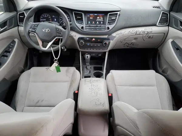 KM8J33A46JU830907 2018 HYUNDAI TUCSON - Image 8