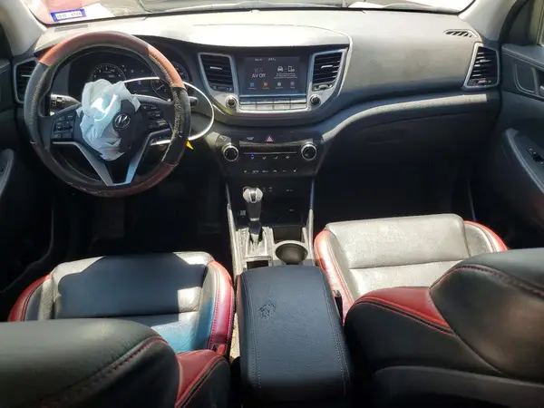 KM8J33A46JU836142 2018 HYUNDAI TUCSON - Image 8