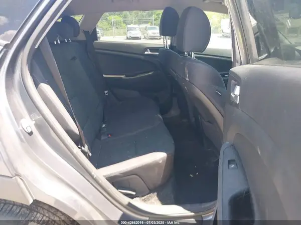 KM8J33A46KU052965 2019 HYUNDAI TUCSON - Image 8