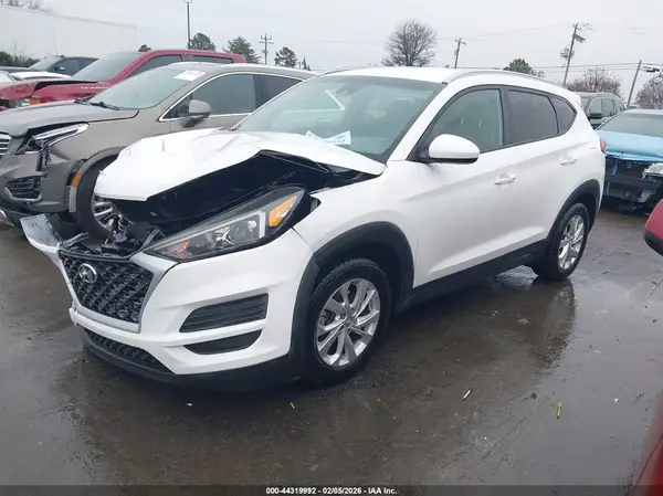KM8J33A46KU915814 2019 HYUNDAI TUCSON - Image 2