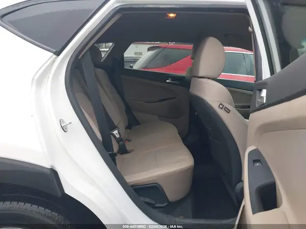 KM8J33A46KU915814 2019 HYUNDAI TUCSON - Image 8