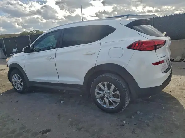 KM8J33A46LU110770 2020 HYUNDAI TUCSON - Image 2