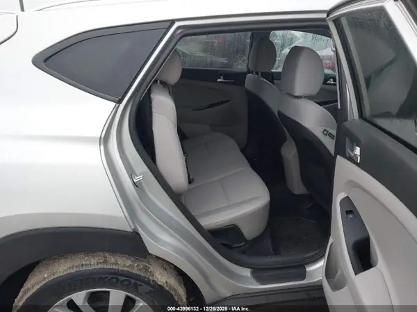 KM8J33A46LU112938 2020 HYUNDAI TUCSON - Image 8