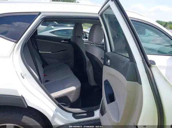 KM8J33A46LU119520 2020 HYUNDAI TUCSON - Image 8