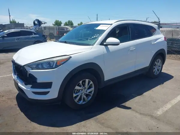 KM8J33A46LU126709 2020 HYUNDAI TUCSON - Image 2