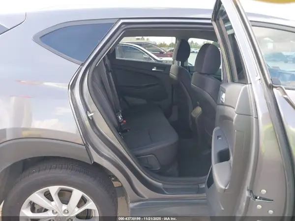 KM8J33A46LU141663 2020 HYUNDAI TUCSON - Image 8