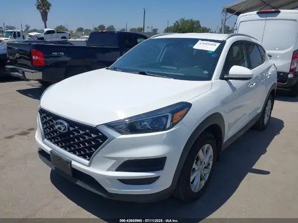 KM8J33A46LU200744 2020 HYUNDAI TUCSON - Image 2