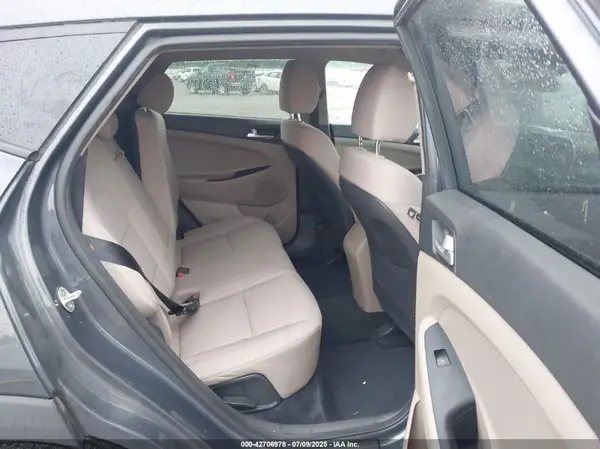 KM8J33A46LU240371 2020 HYUNDAI TUCSON - Image 8