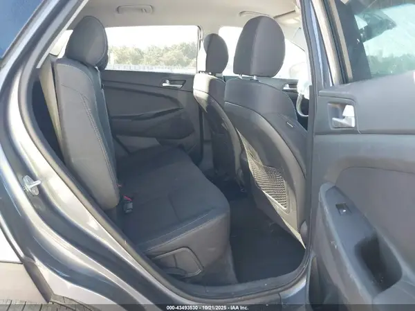 KM8J33A46MU313630 2021 HYUNDAI TUCSON - Image 8