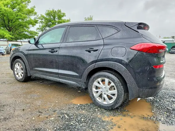 KM8J33A46MU325843 2021 HYUNDAI TUCSON - Image 2