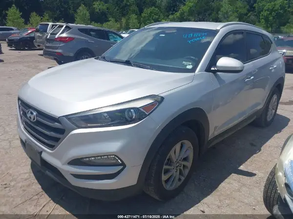 KM8J33A47GU067739 2016 HYUNDAI TUCSON - Image 2