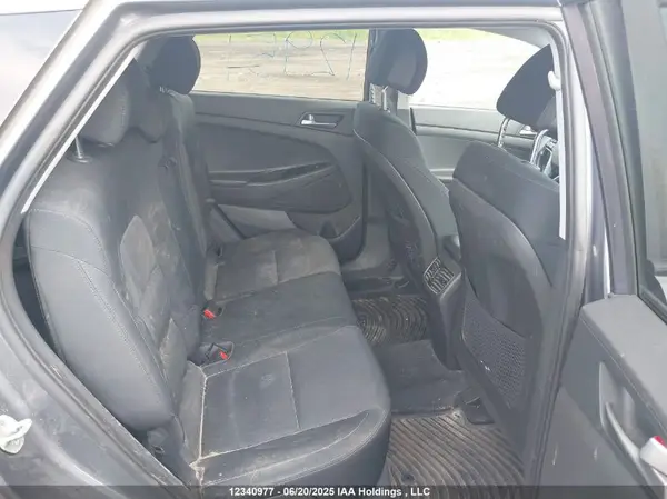 KM8J33A47GU081219 2016 HYUNDAI TUCSON - Image 8