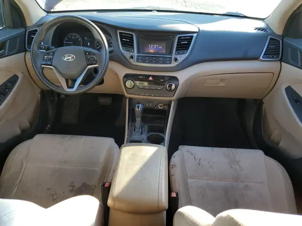 KM8J33A47GU088641 2016 HYUNDAI TUCSON - Image 8