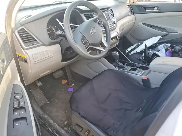 KM8J33A47GU089188 2016 HYUNDAI TUCSON - Image 8