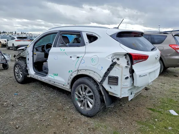 KM8J33A47GU094259 2016 HYUNDAI TUCSON - Image 2