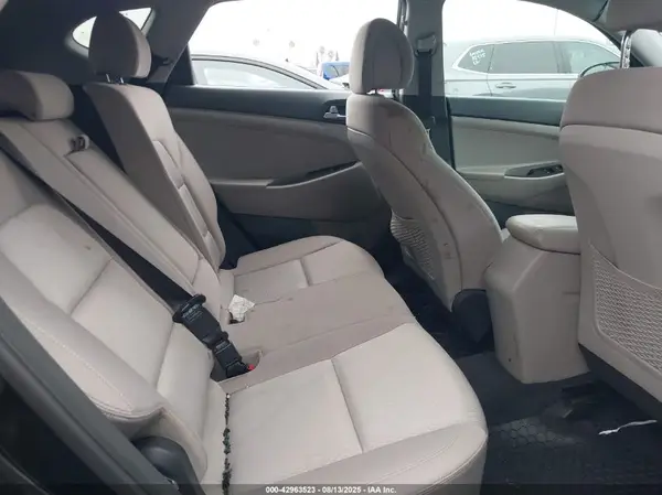 KM8J33A47GU114803 2016 HYUNDAI TUCSON - Image 8