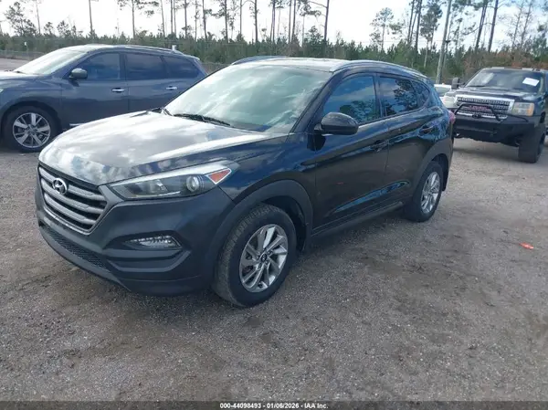 KM8J33A47GU149275 2016 HYUNDAI TUCSON - Image 2