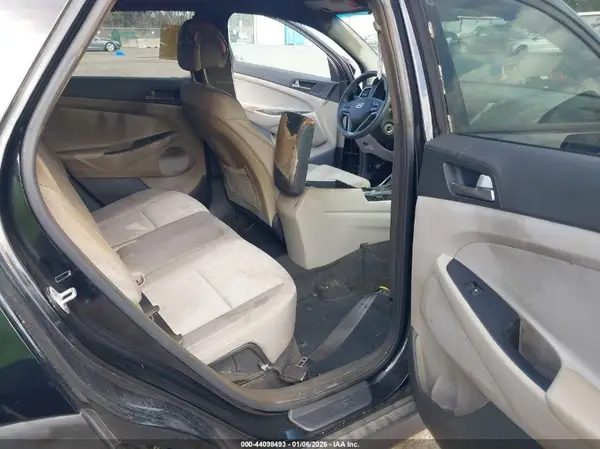 KM8J33A47GU149275 2016 HYUNDAI TUCSON - Image 8