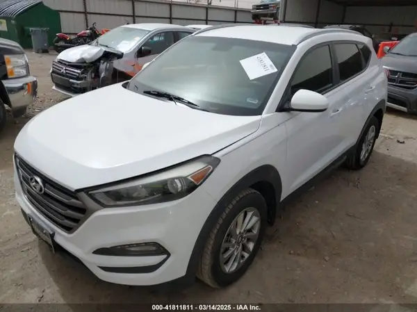 KM8J33A47GU156114 2016 HYUNDAI TUCSON - Image 2