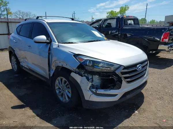 KM8J33A47GU206137 2016 HYUNDAI TUCSON - Image 1
