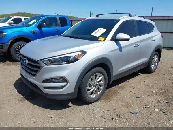 KM8J33A47GU206137 2016 HYUNDAI TUCSON - Image 2
