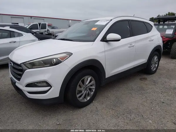 KM8J33A47GU225920 2016 HYUNDAI TUCSON - Image 2