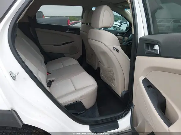 KM8J33A47GU225920 2016 HYUNDAI TUCSON - Image 8