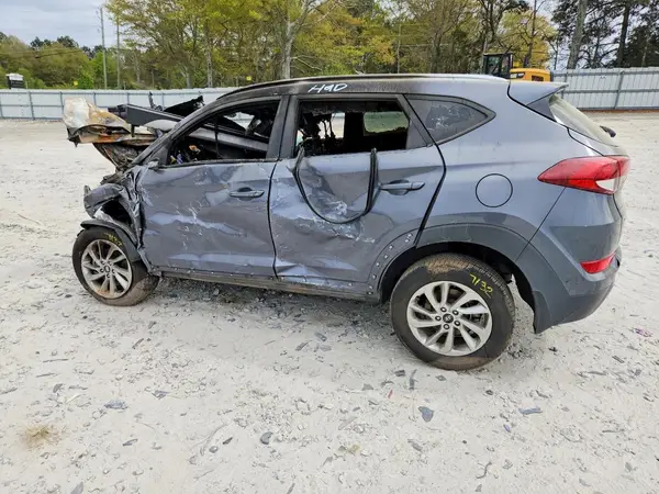 KM8J33A47HU261835 2017 HYUNDAI TUCSON - Image 2