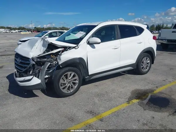 KM8J33A47HU263889 2017 HYUNDAI TUCSON - Image 2