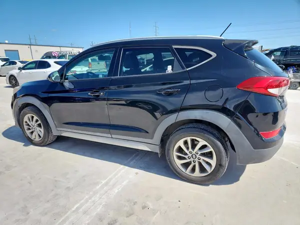 KM8J33A47HU265707 2017 HYUNDAI TUCSON - Image 2