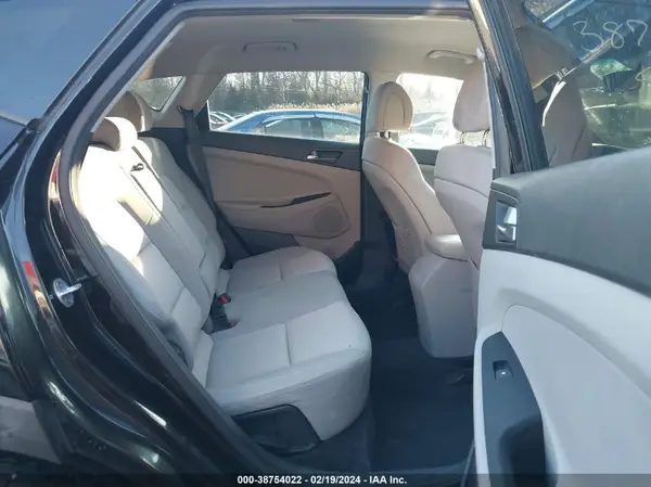 KM8J33A47HU272155 2017 HYUNDAI TUCSON - Image 8