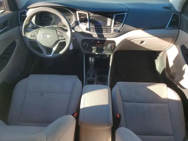 KM8J33A47HU306112 2017 HYUNDAI TUCSON - Image 8