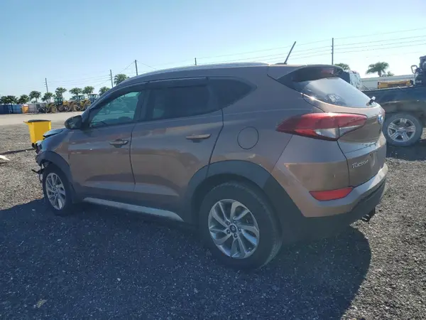 KM8J33A47HU313058 2017 HYUNDAI TUCSON - Image 2