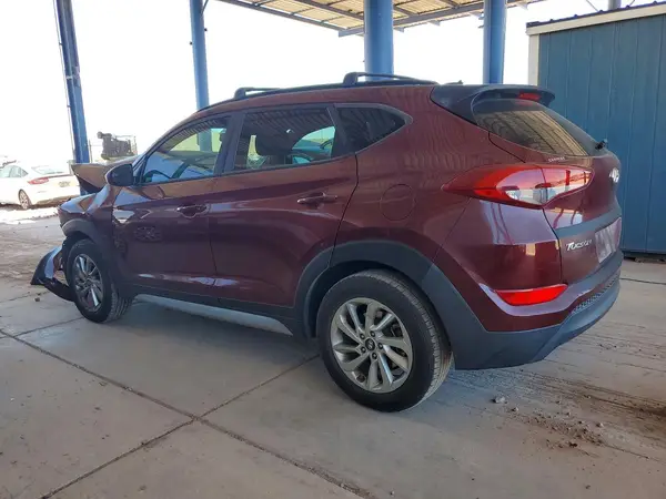 KM8J33A47HU330989 2017 HYUNDAI TUCSON - Image 2