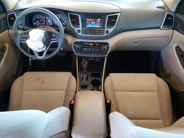 KM8J33A47HU330989 2017 HYUNDAI TUCSON - Image 8