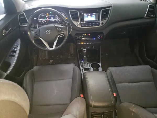 KM8J33A47HU334282 2017 HYUNDAI TUCSON - Image 8