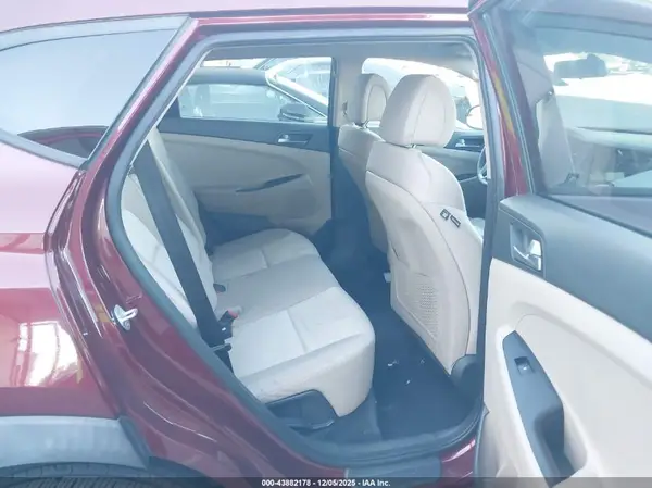 KM8J33A47HU349624 2017 HYUNDAI TUCSON - Image 8