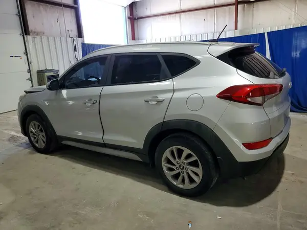 KM8J33A47HU376323 2017 HYUNDAI TUCSON - Image 2