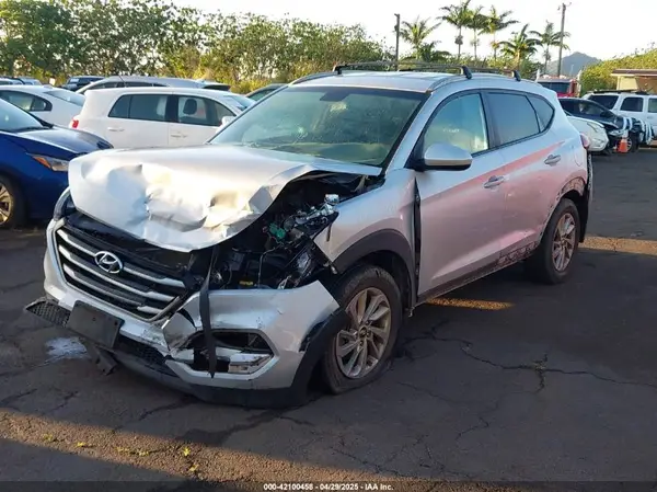KM8J33A47HU378296 2017 HYUNDAI TUCSON - Image 2