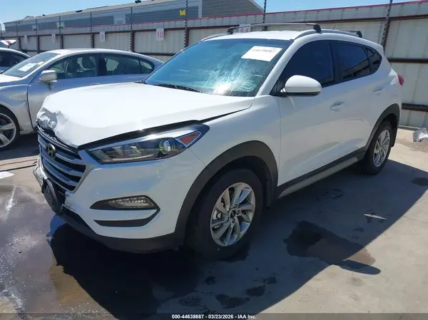 KM8J33A47HU382347 2017 HYUNDAI TUCSON - Image 2