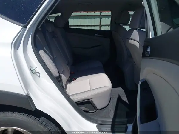 KM8J33A47HU382347 2017 HYUNDAI TUCSON - Image 8
