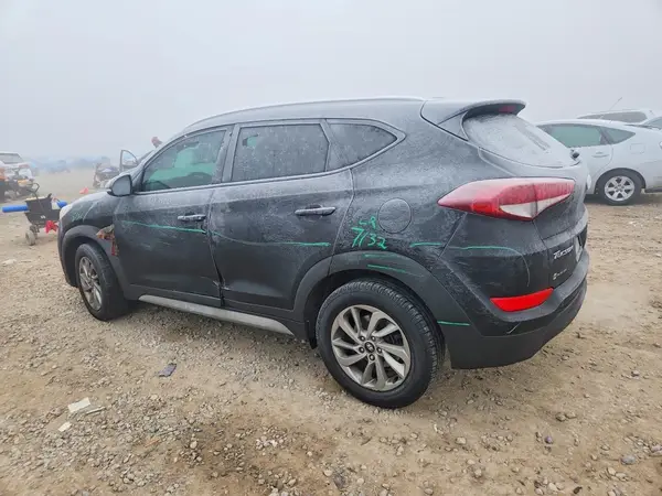 KM8J33A47HU403651 2017 HYUNDAI TUCSON - Image 2