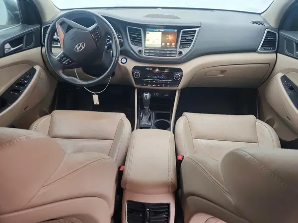 KM8J33A47HU403651 2017 HYUNDAI TUCSON - Image 8