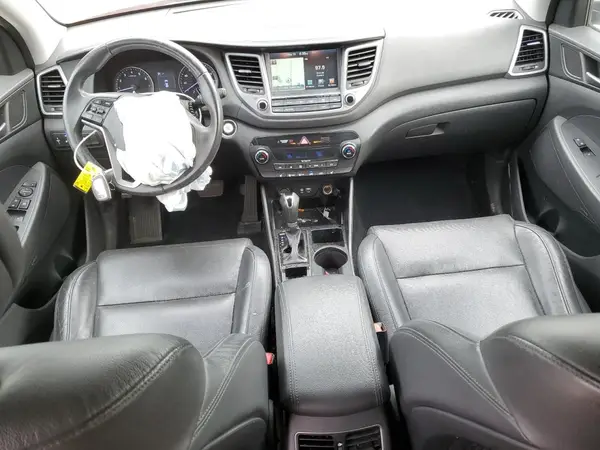 KM8J33A47HU406372 2017 HYUNDAI TUCSON - Image 8