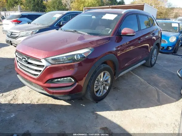 KM8J33A47HU418098 2017 HYUNDAI TUCSON - Image 2