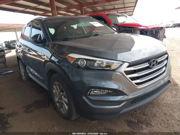 KM8J33A47HU421969 2017 HYUNDAI TUCSON - Image 1