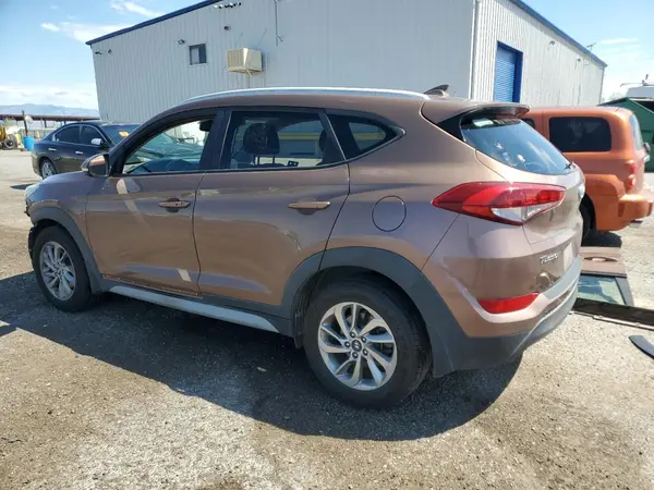 KM8J33A47HU422667 2017 HYUNDAI TUCSON - Image 2