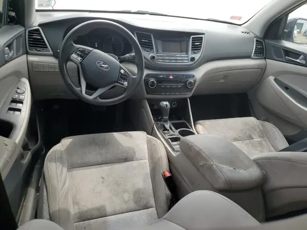 KM8J33A47HU422961 2017 HYUNDAI TUCSON - Image 8