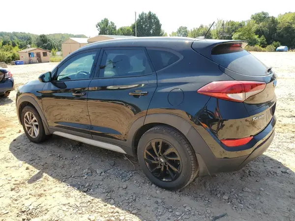 KM8J33A47HU423916 2017 HYUNDAI TUCSON - Image 2