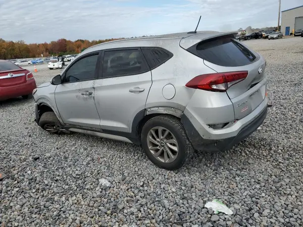 KM8J33A47HU455944 2017 HYUNDAI TUCSON - Image 2